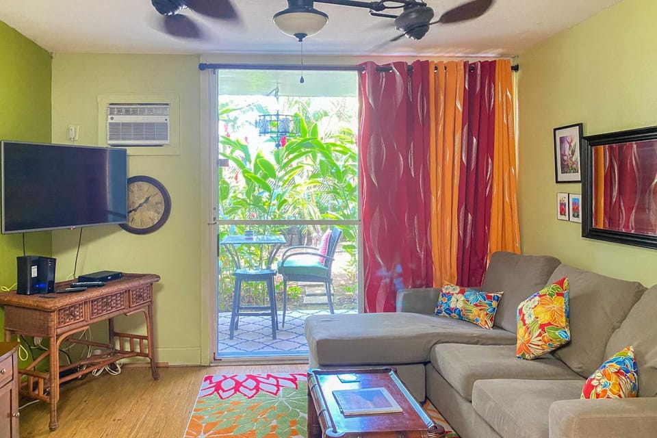 Kailua-Kona Group Getaway: 5-Unit Bundle! House in Holualoa