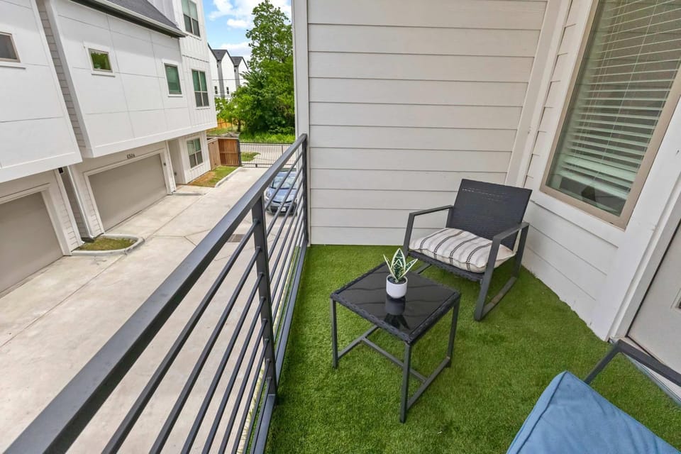 Peerless Place I 3BR Near NRG & Med Center House in Houston