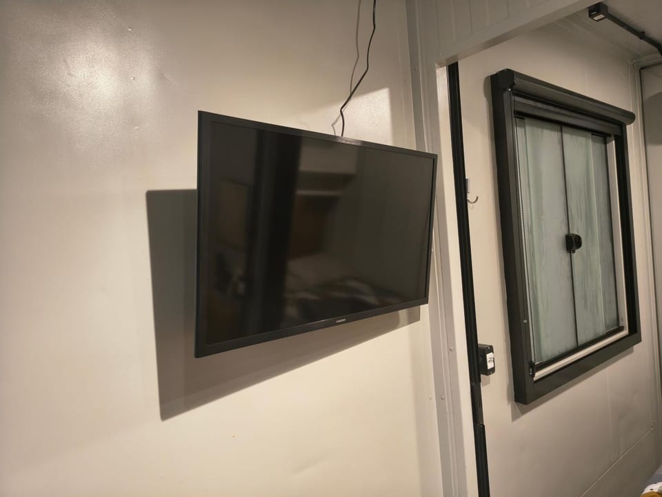 Studio 1 com Ar condicionado Quente e Frio Completo perto de tudo WIFI e lavanderia Apartment in Curitiba