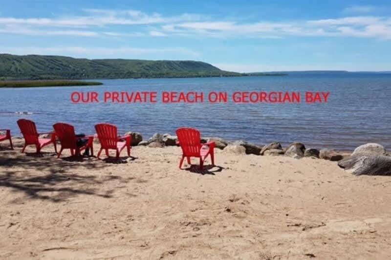 4 BR Cottage at Tyrolean Private Beach Access House in Grey Highlands