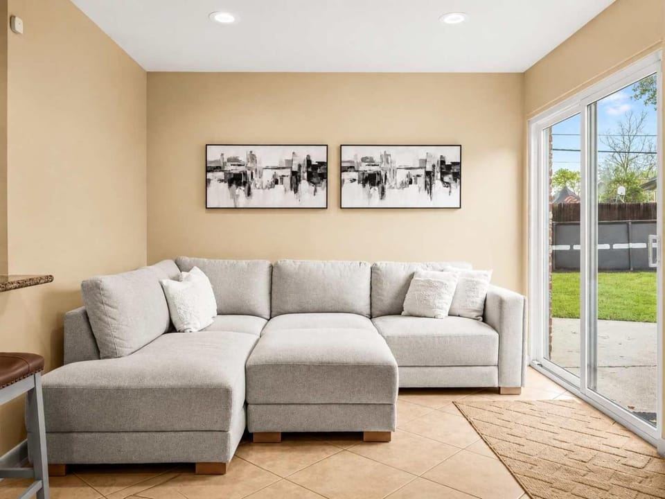Private Pool I Office I 3 Queen Beds I Spring Branch House in Harris County