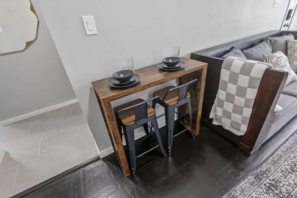 FIFA Stay 2BR Near NRG DT & Med Center -1 Apartment in Houston