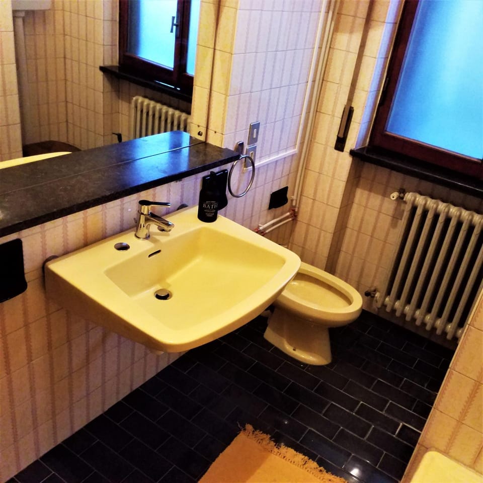 Alloggio Mimosa Bed and Breakfast in Lombardy