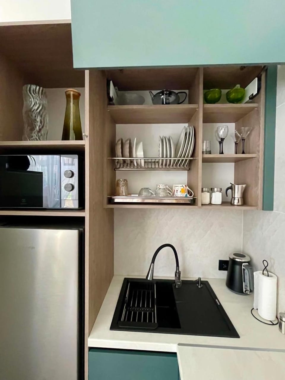 Kitchen or kitchenette, kitchen
