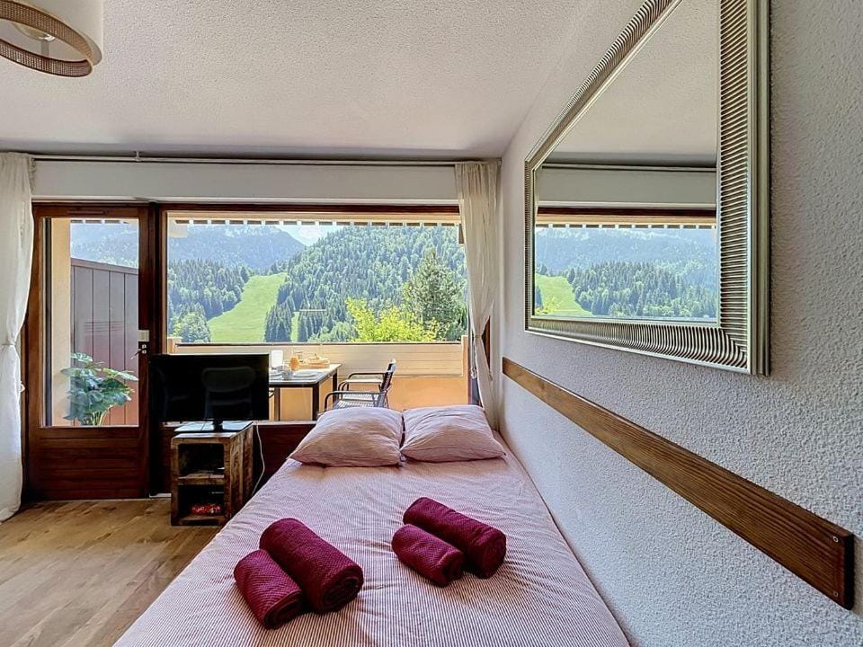 TV and multimedia, View (from property/room), Bedroom, towels