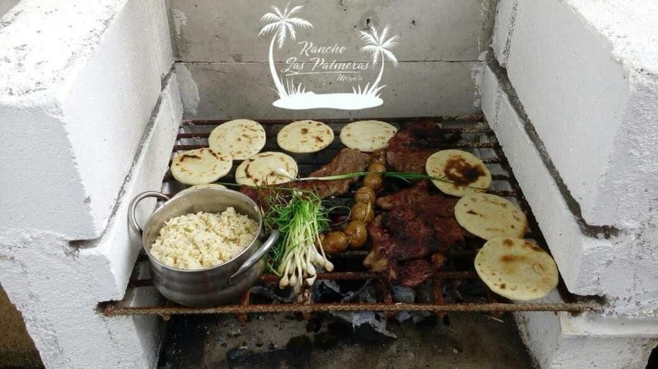 Rancho Las Palmeras, Mizata Beach House, Surf City Villa in La Libertad Department, El Salvador