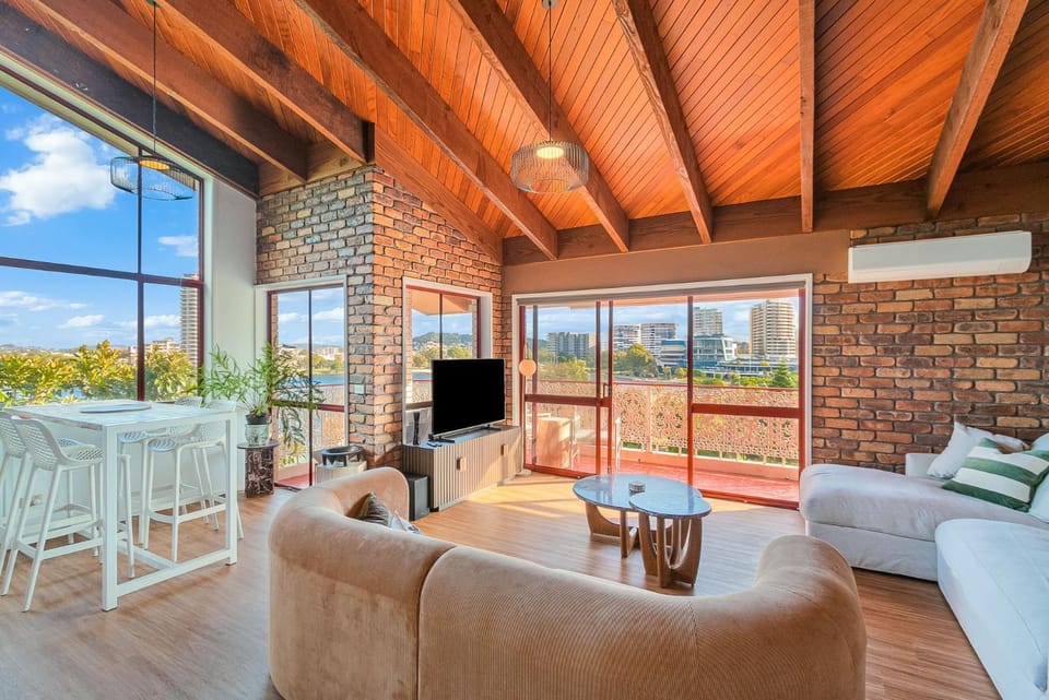 Coral Gardens Unit 5 Apartment in Tweed Heads
