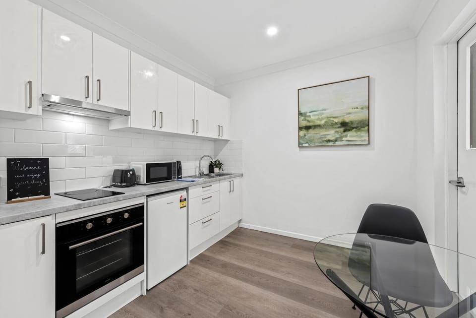 Cozy Studio - Short walk to Hosp and CBD with Balcony Apartment in Brisbane City