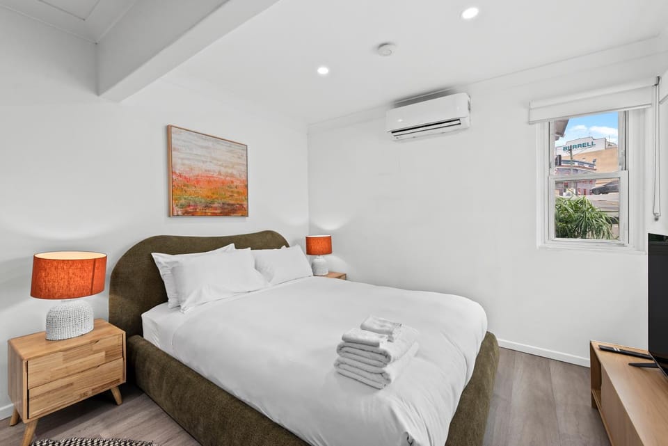 Cozy Studio - Short walk to Hosp and CBD with Balcony Apartment in Brisbane City