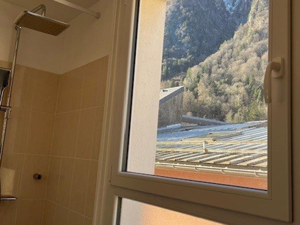 Studio confortable, vue montagne - 4 pers. - FR-1-812-159 Apartment in Cauterets