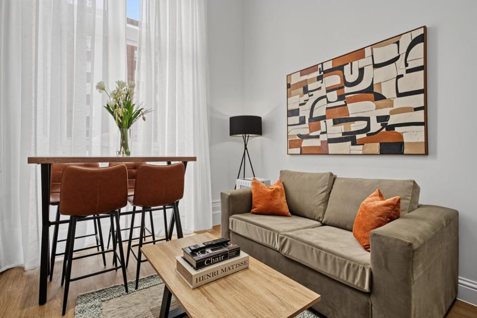 Old Brompton Luxe Apartment in City of Westminster