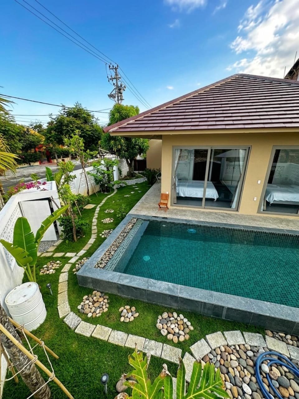 Property building, Patio, Spring, Garden, Pool view, sunbed