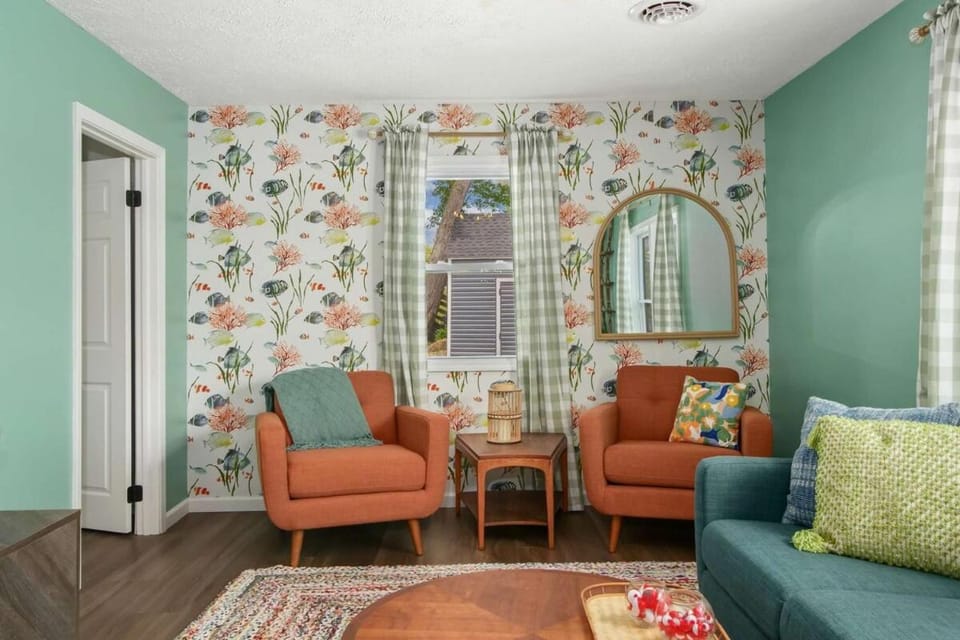 Lakefront - Grill - Bunk Beds - Sleeps 6 House in Akron