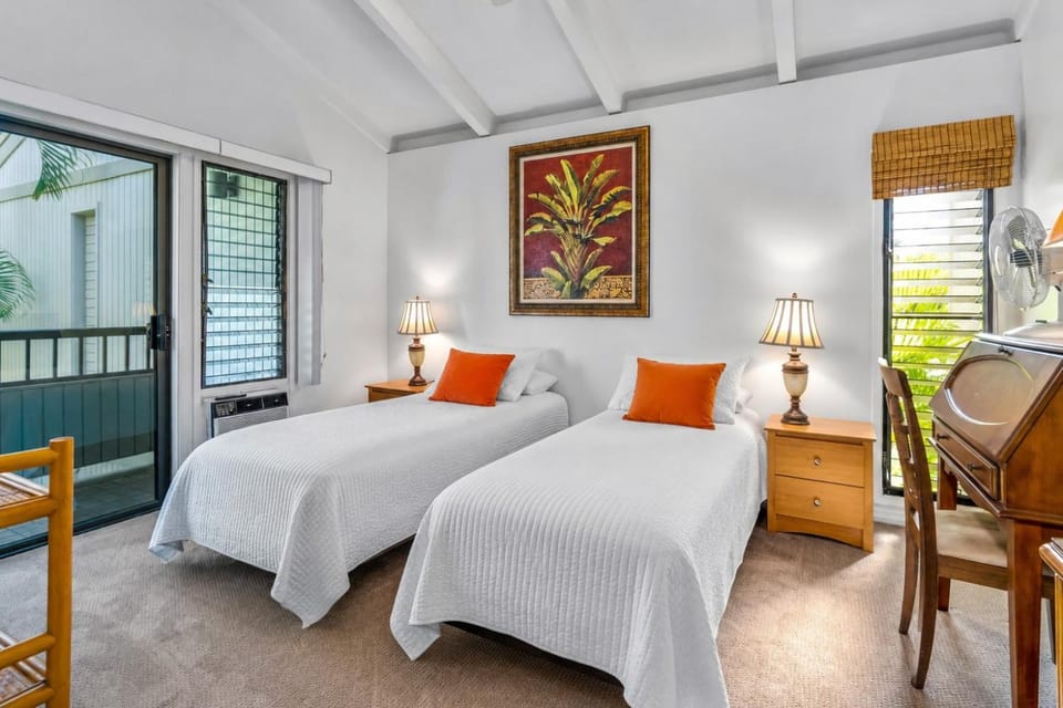 Wailea Ekolu #308 Beautiful Ocean View, Near Golf Course and Beaches, A/C Apartment in Wailea