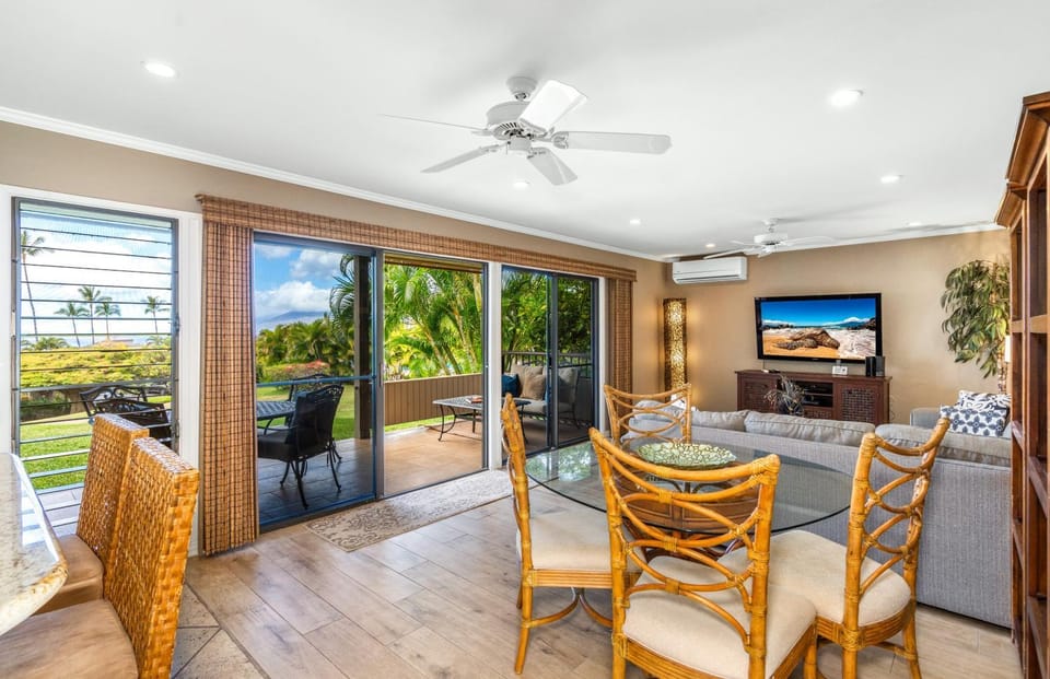 Wailea Ekolu #805 Deluxe Ocean View Townhouse Open Layout, Wifi, Full A/C Apartment in Wailea