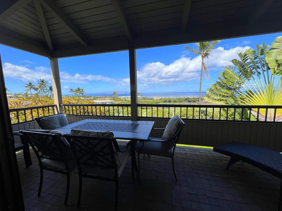 Wailea Ekolu #906 Great Location, Panoramic Ocean View, Private, Full A/C Apartment in Wailea