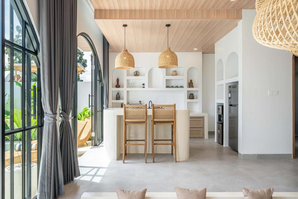 Kitchen or kitchenette, Seating area, Dining area, minibar