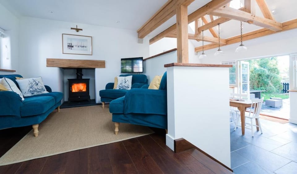 Boutique Cottage near the Helford River, Cornwall House in Mawnan Smith