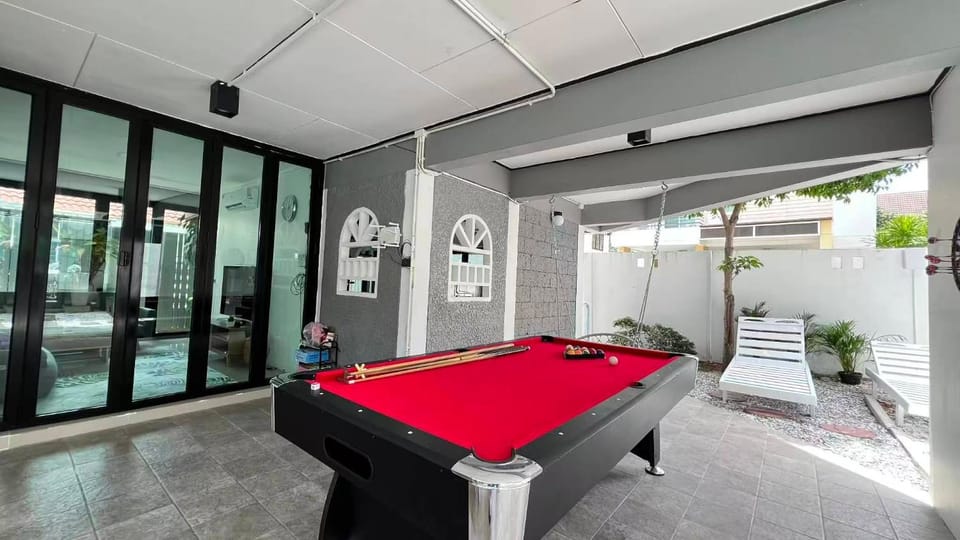 Patio, Billiard