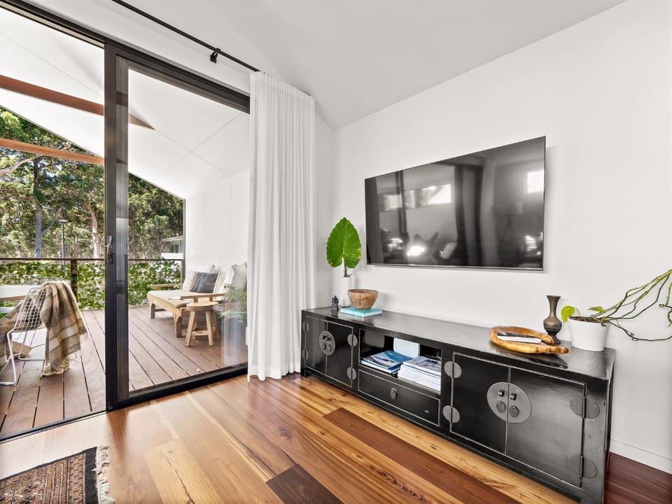 Communal lounge/ TV room, TV and multimedia