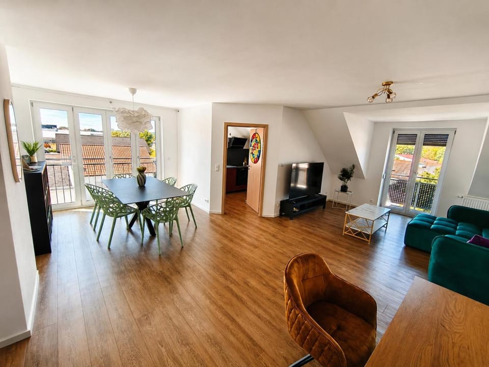 Premium Apartment - 90 m2 - Zentral - Nähe Stadtpark Apartment in Bavaria