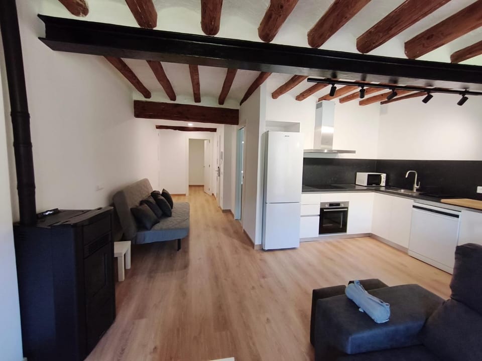 Apartaments La Pedra La Pobla de Lillet 2n Apartment in Berguedà