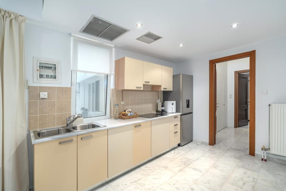 Bathroom, Bath, flat iron, washing machine, washing machine