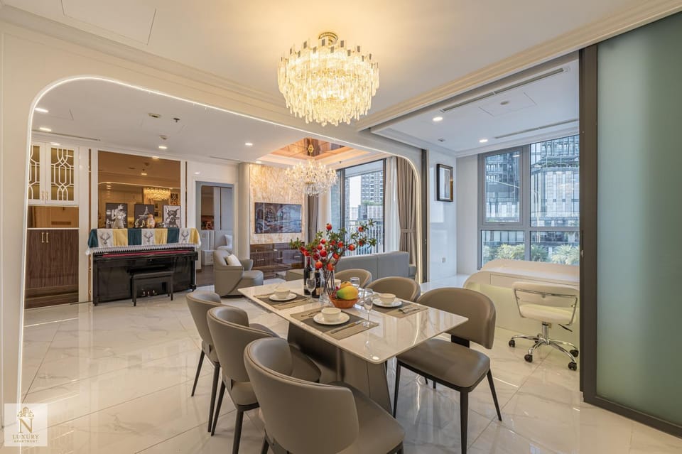 Living room, Seating area, Dining area