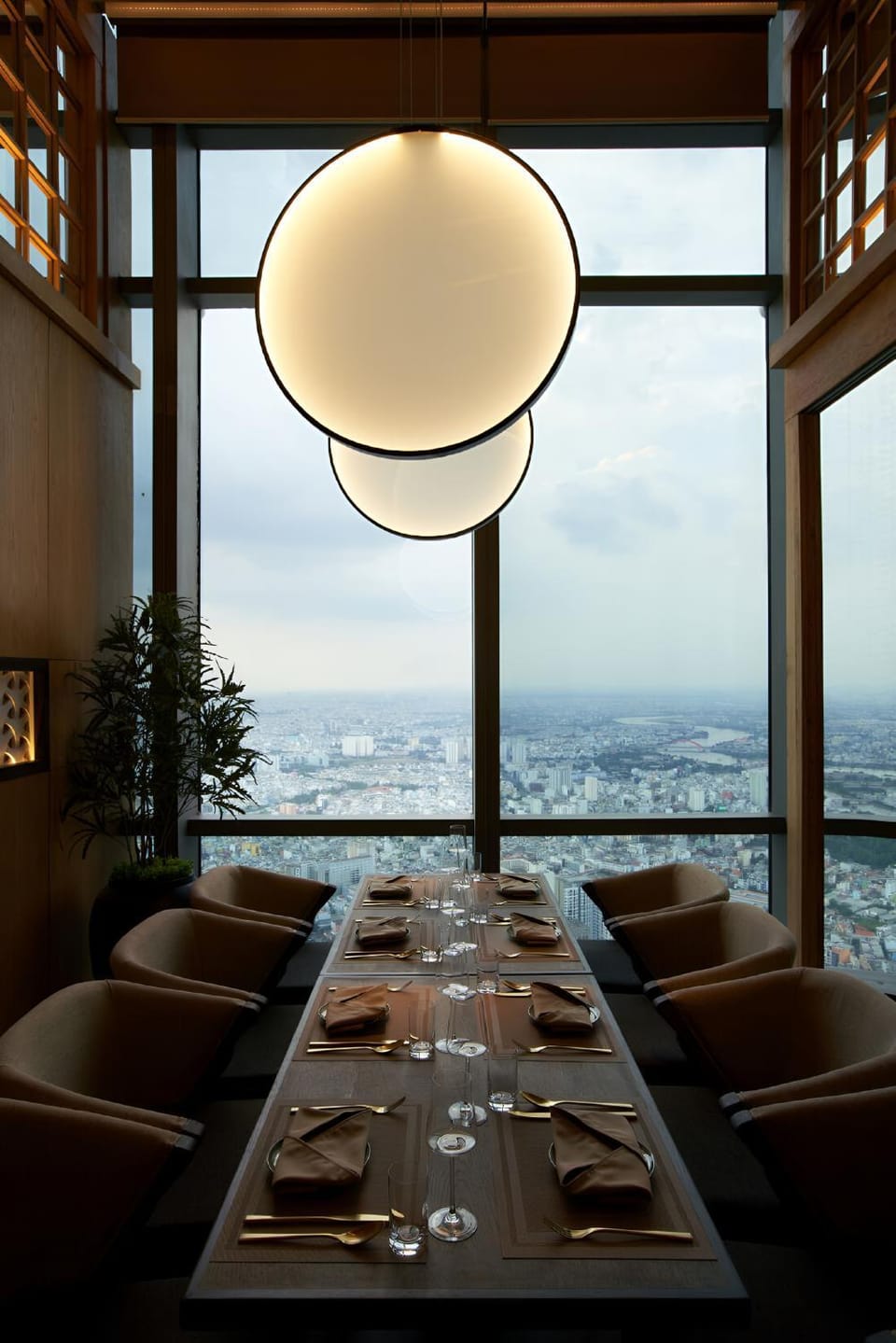 The Grand Urban Retreat at Vinhomes Central Park Apartment hotel in Ho Chi Minh City
