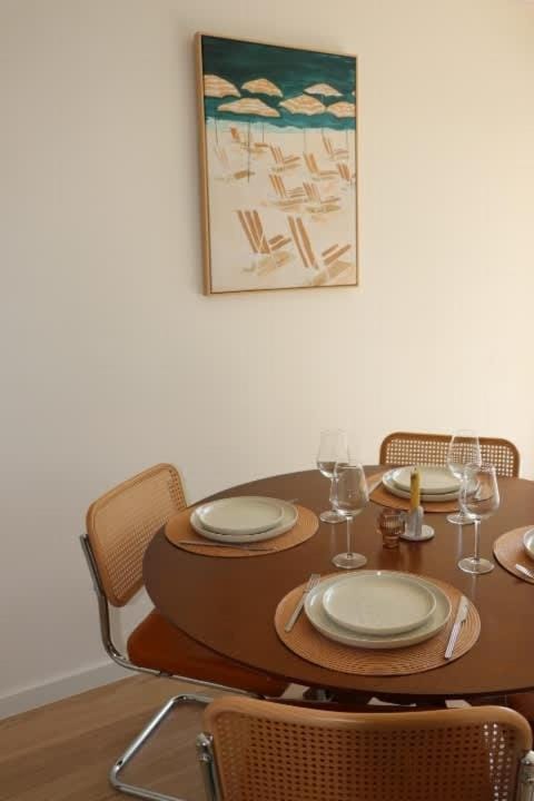 Free Parking I Pet Friendly I 5 min to the Sea Apartment in Koksijde