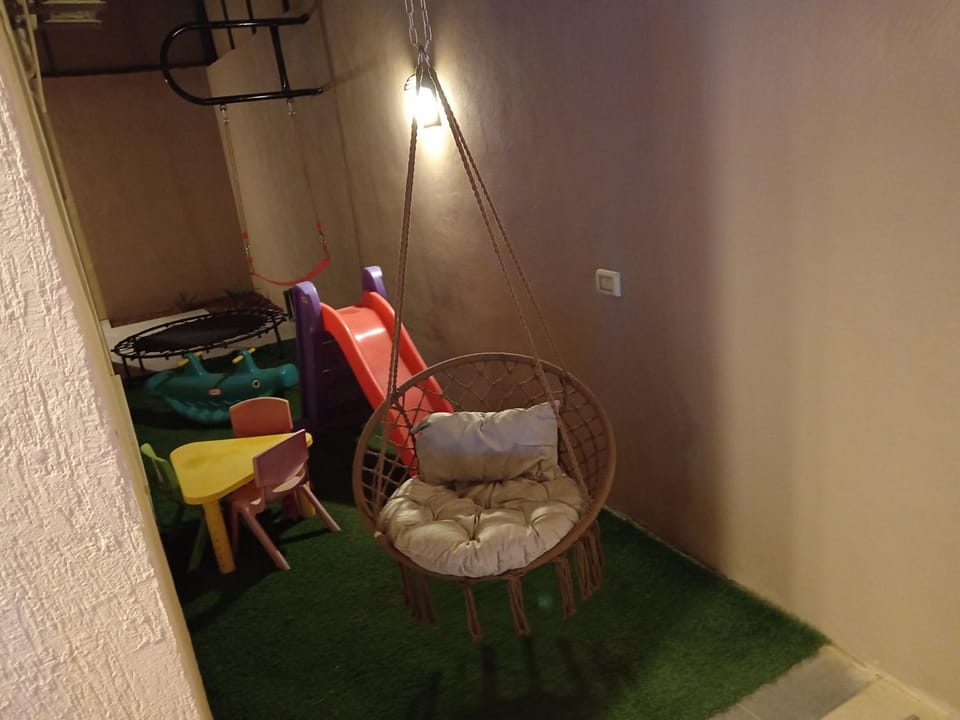 CeliaChalet Farm Stay in Africa