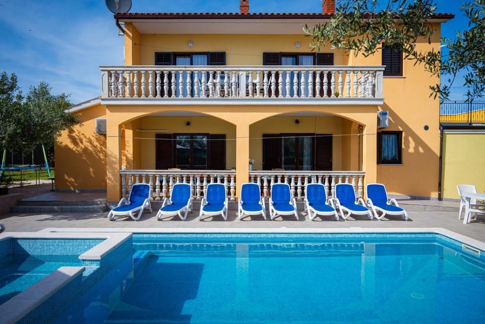 Villa Smilja in Vodnjan - Haus für 14-16 Personen Villa in Fažana