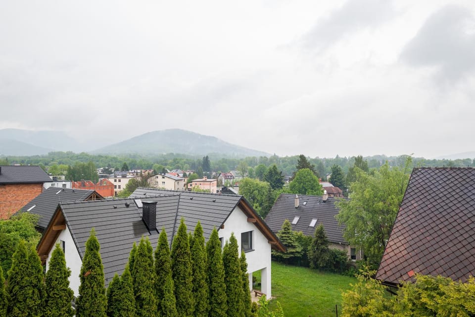 Property building, Day, Mountain view