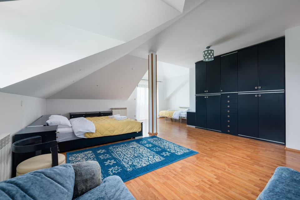 Bed, Photo of the whole room, Bedroom, wardrobe