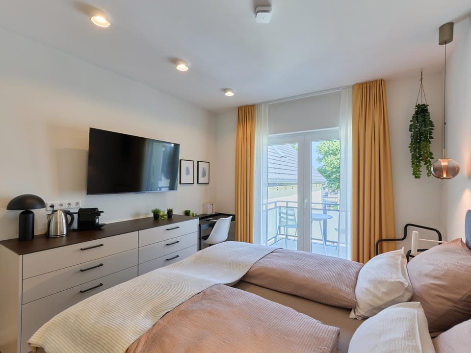 Bed, Photo of the whole room