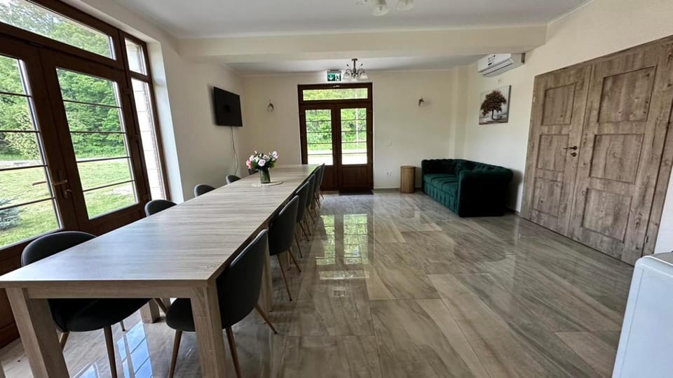 La PARAUL DIN LIVADA Farm Stay in Romania