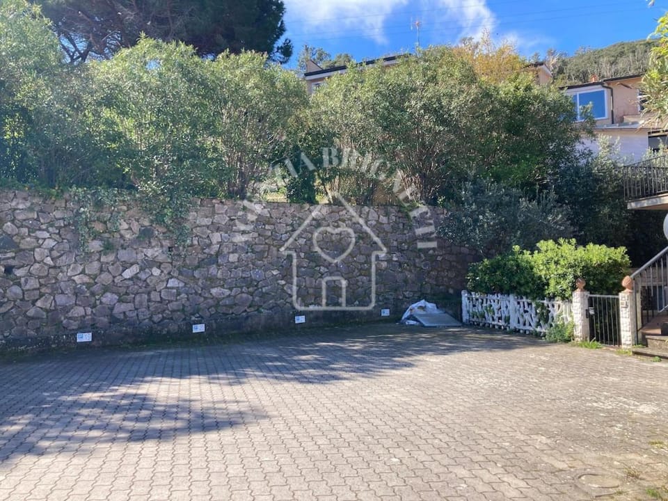 La Gemma di Procchio Apartment in Tuscany