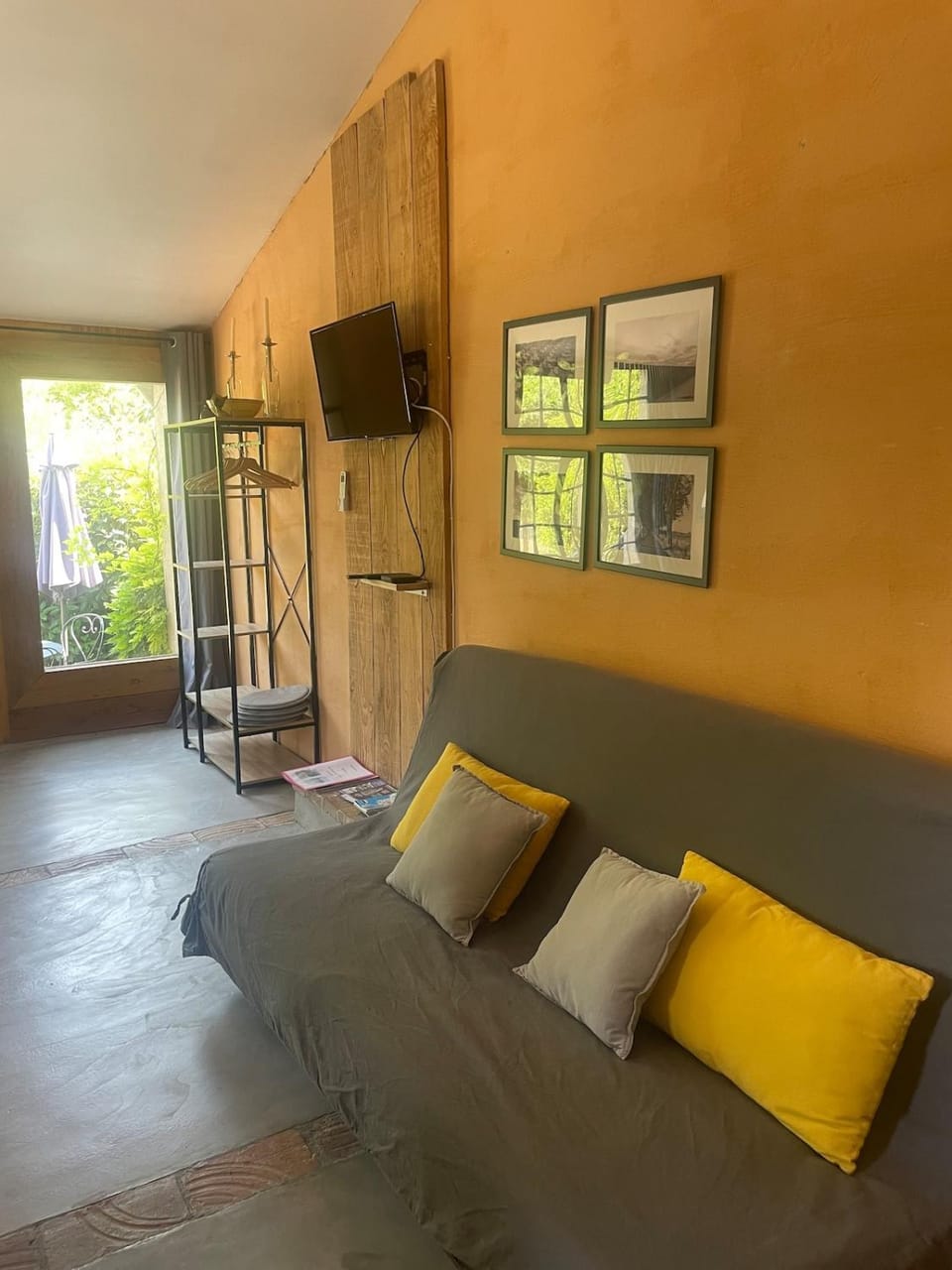 Seating area