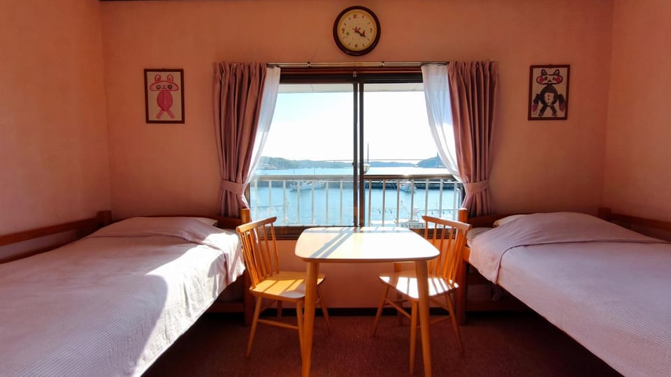 Bed, Natural landscape, Photo of the whole room, Bedroom, Sea view