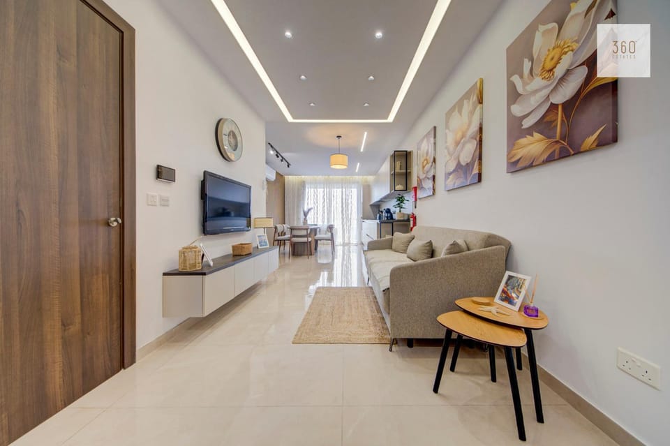 Communal lounge/ TV room, TV and multimedia, Living room, Seating area, Evening entertainment