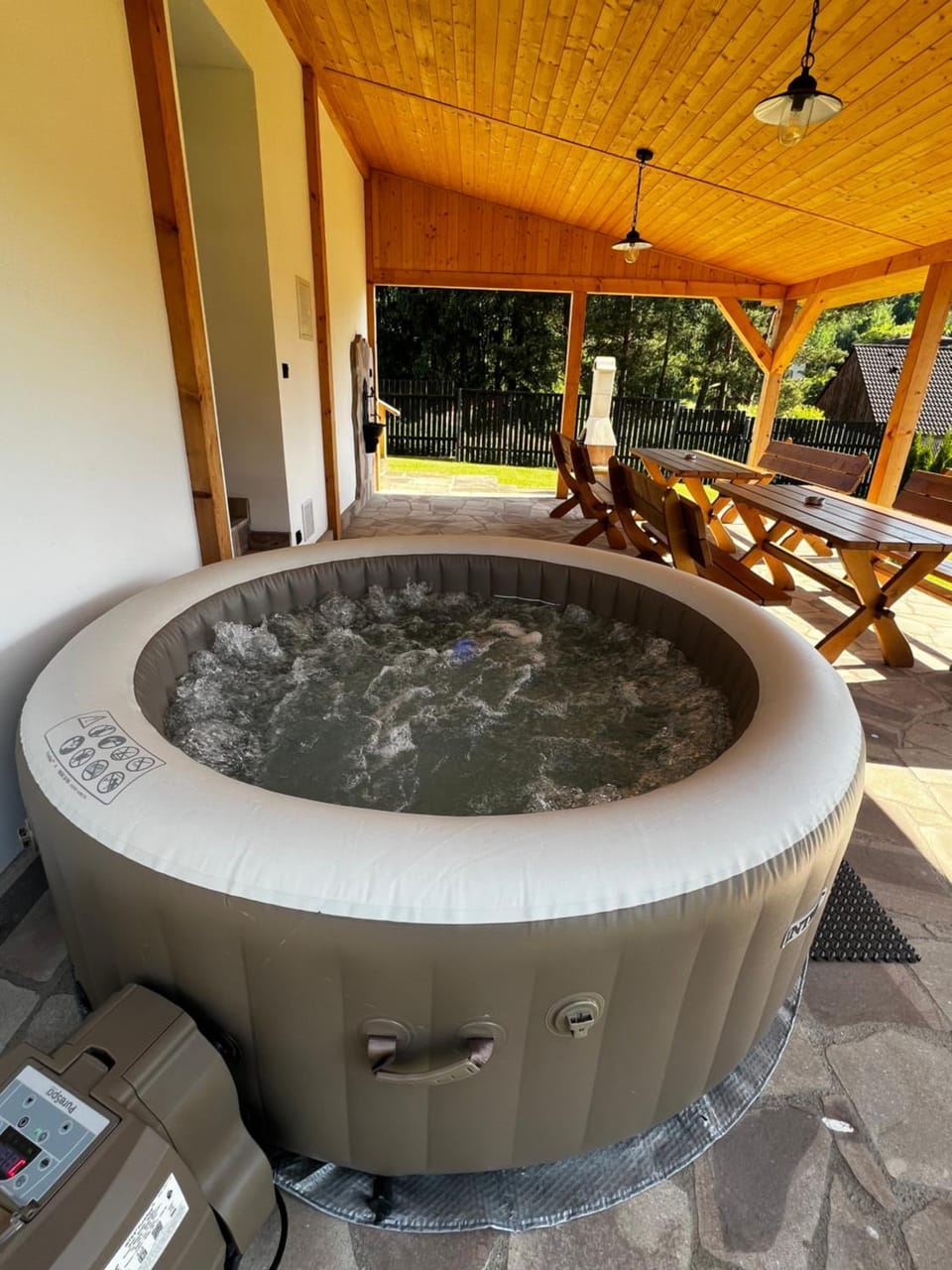 Garden, Hot Tub