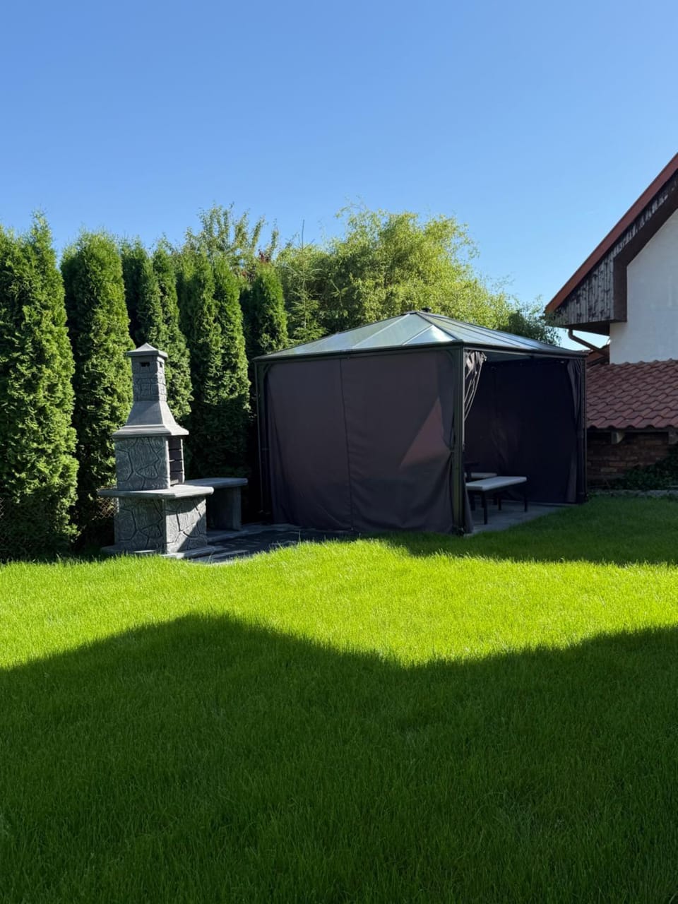 BBQ facilities, Garden view, Inner courtyard view