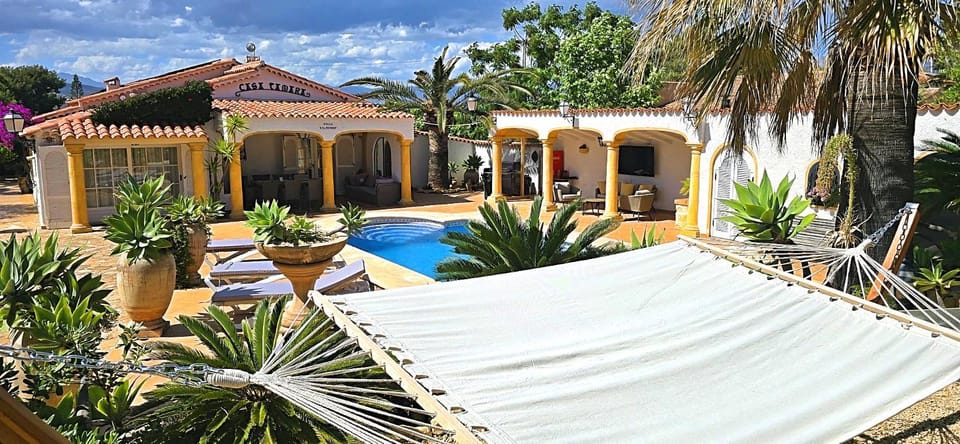 Inner courtyard view