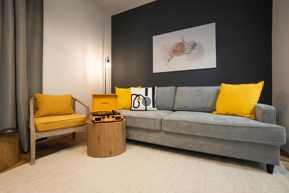 Living room, Seating area