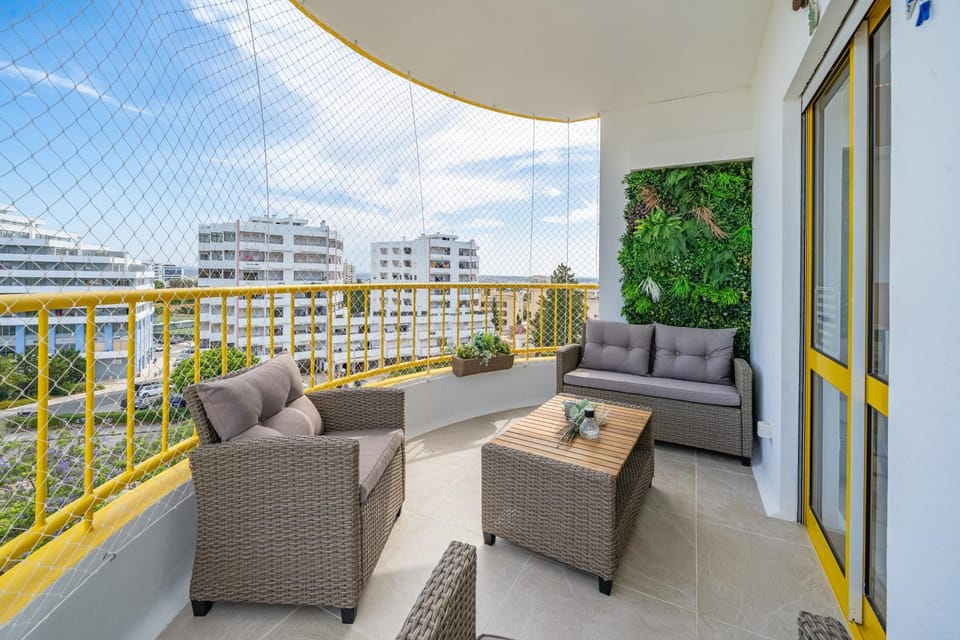 Mar & Sol Penthouse Apartment in Portimao