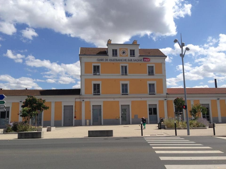 Appartement 2 chambres - Climatisé - Proche gare Apartment in Villefranche-sur-Saone