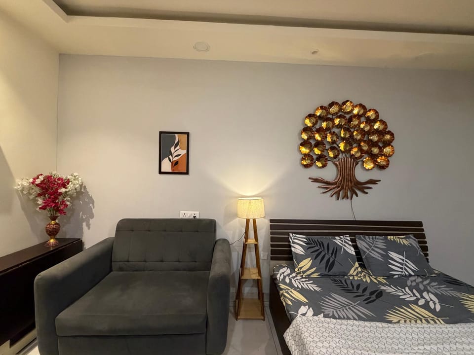 Luxora - Stay In Style Vacation rental in Noida