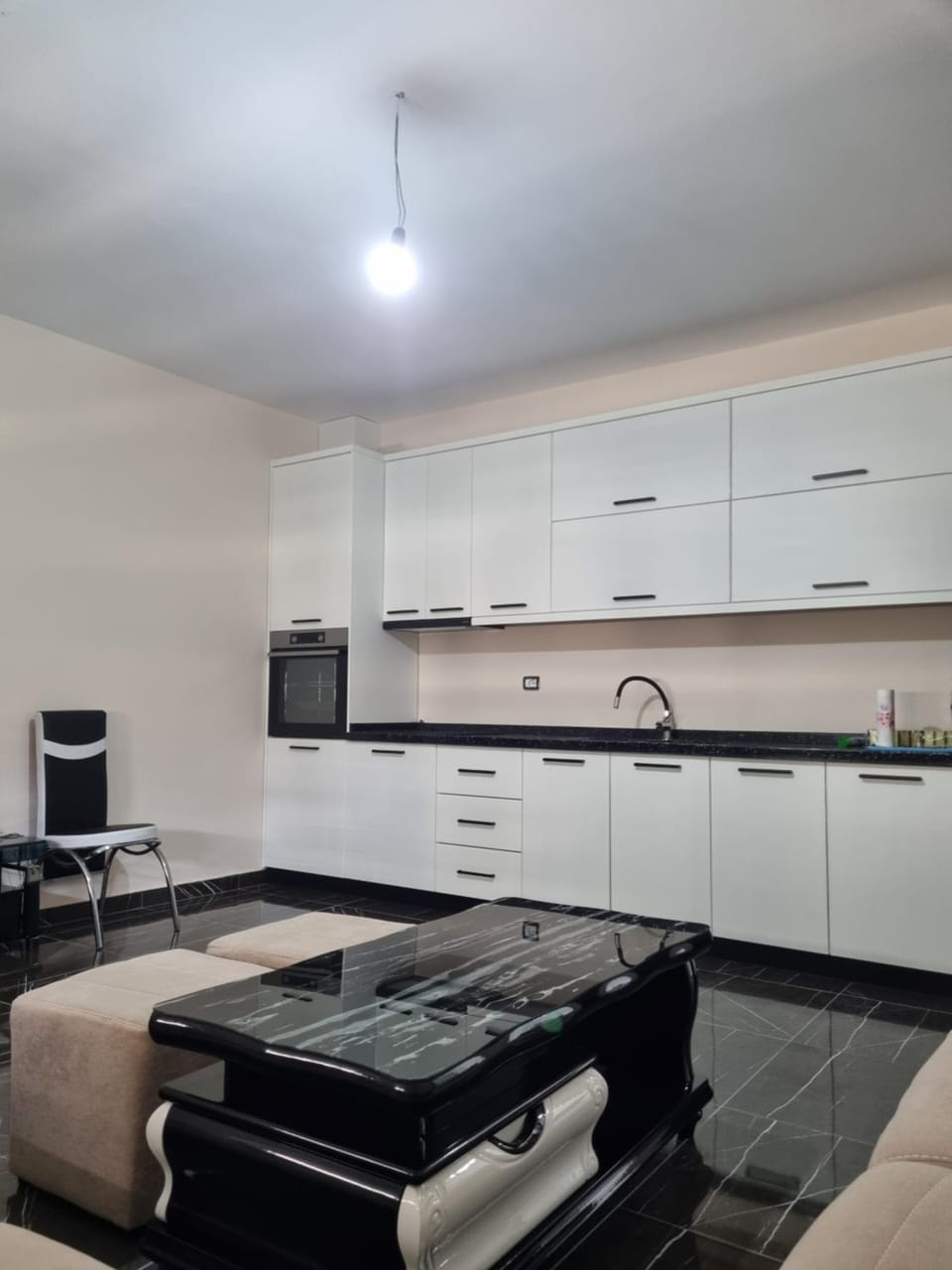 King and full service Apartment in Europe