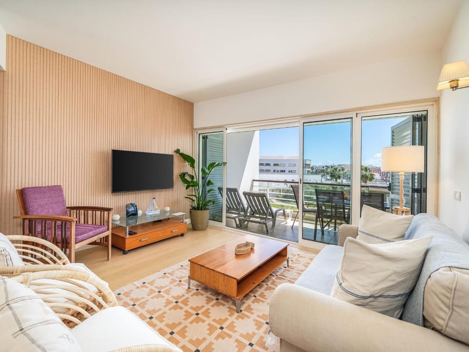 TV and multimedia, View (from property/room), Balcony/Terrace, Living room