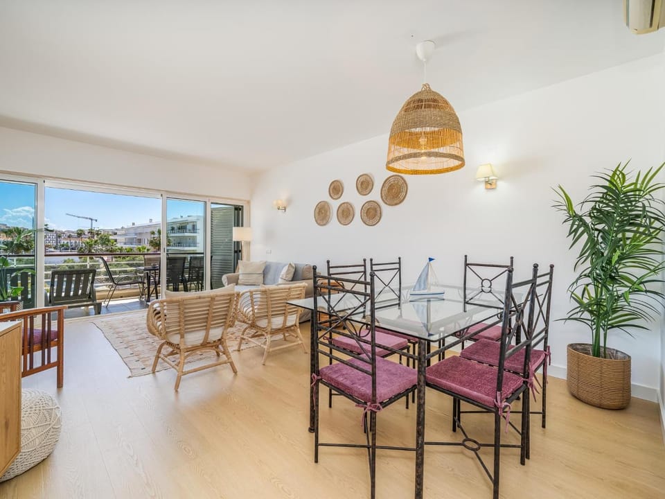 Balcony/Terrace, Living room, Dining area